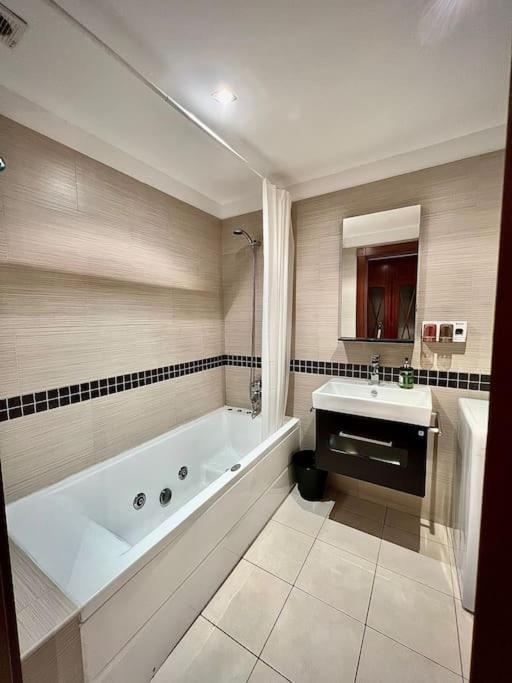 ויגו Central Suites Arenal מראה חיצוני תמונה